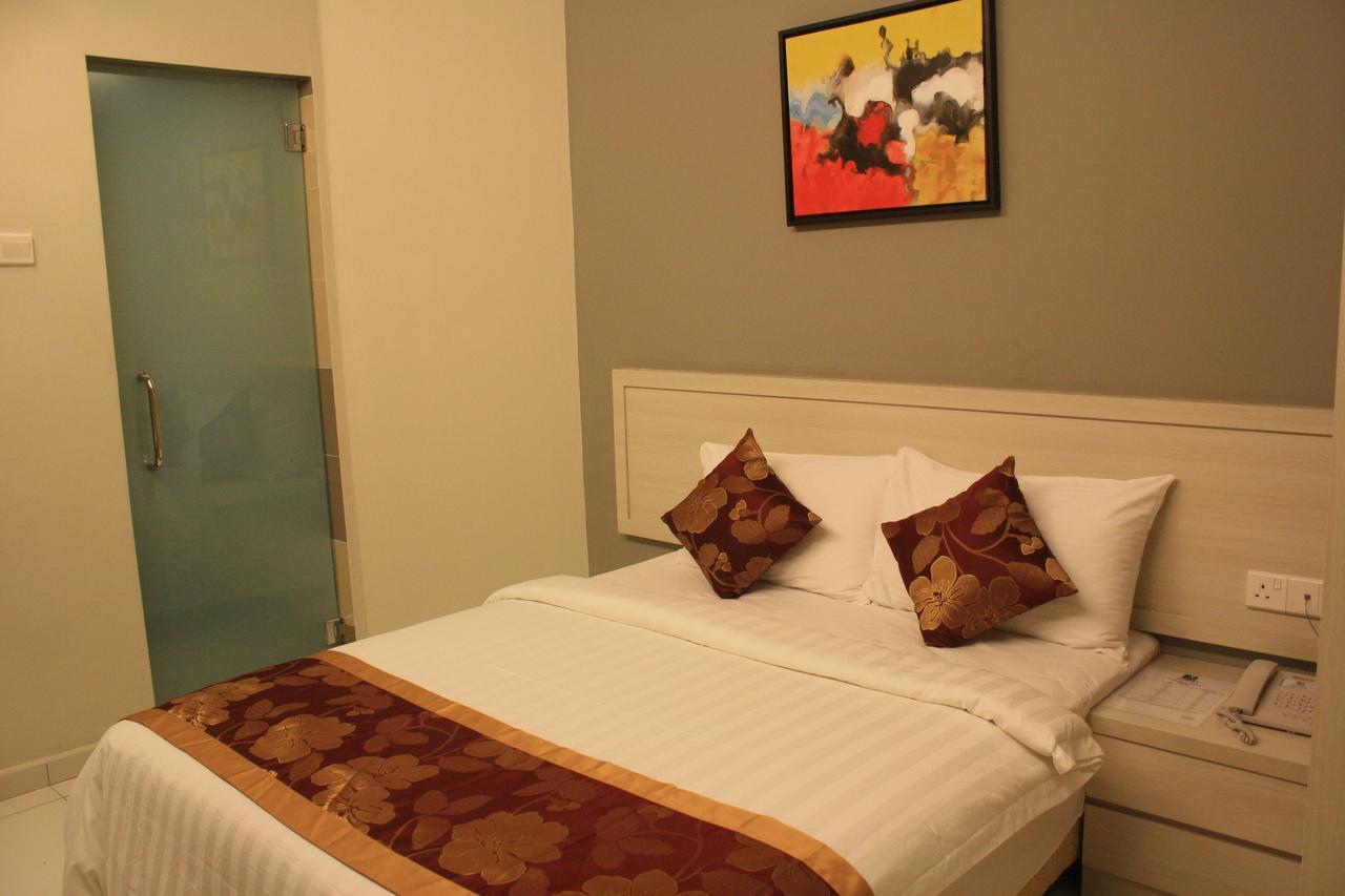 Aurora Hotel Malacca Buitenkant foto