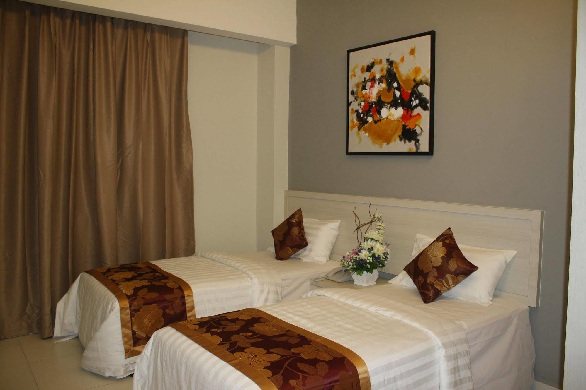 Aurora Hotel Malacca Buitenkant foto