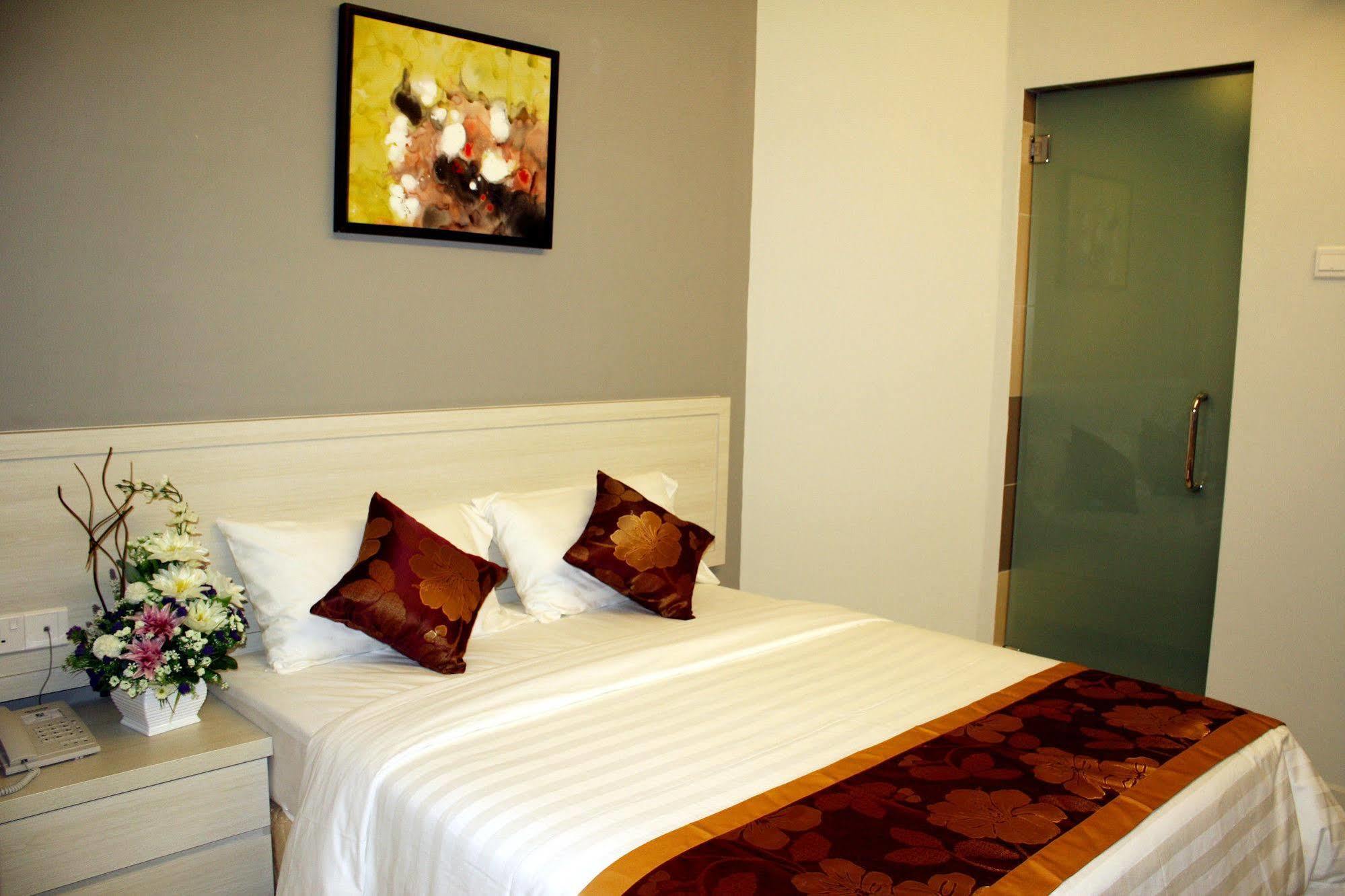 Aurora Hotel Malacca Buitenkant foto
