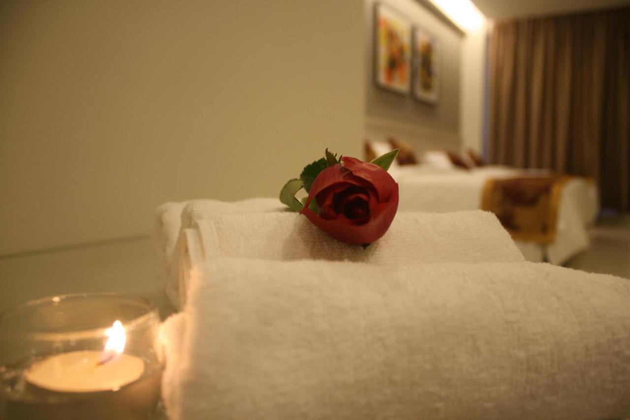 Aurora Hotel Malacca Buitenkant foto