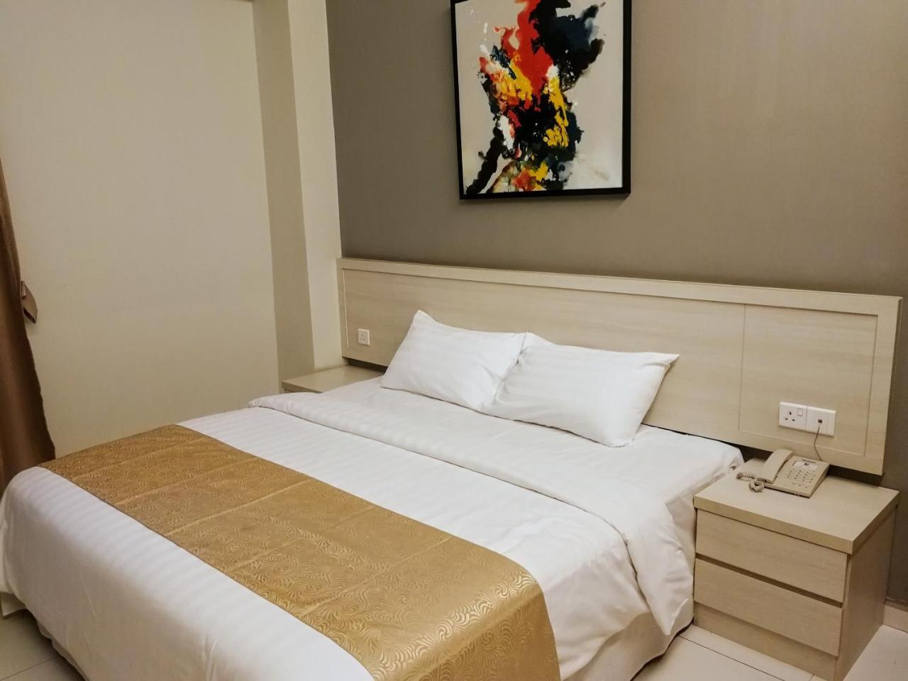 Aurora Hotel Malacca Buitenkant foto