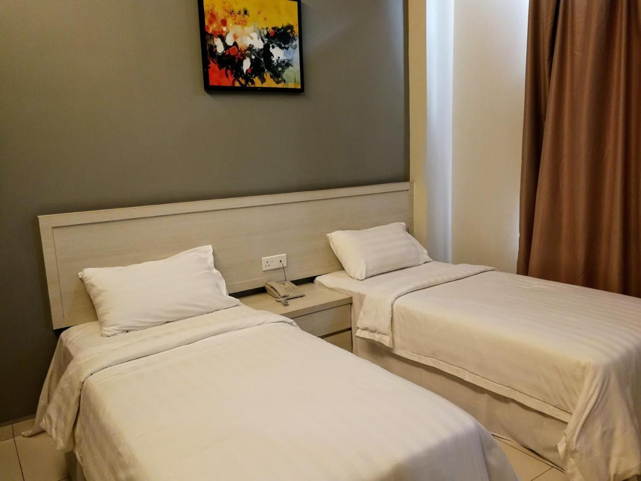 Aurora Hotel Malacca Buitenkant foto